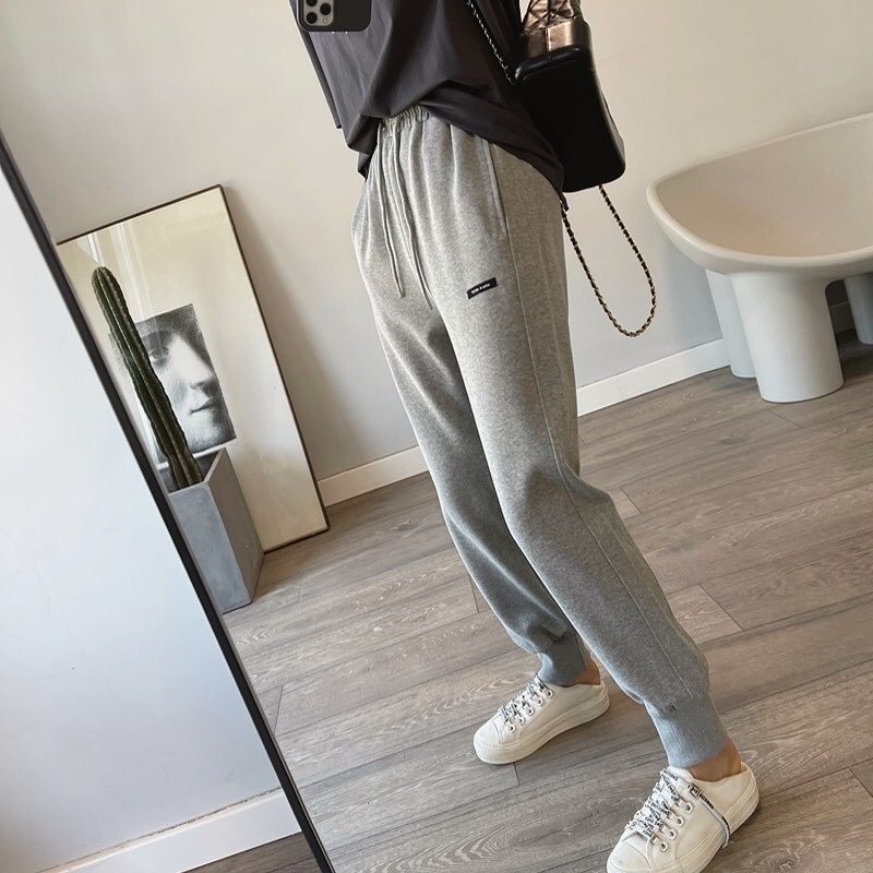 胖mm灰色运动裤女宽松束脚2022春秋新款哈伦显瘦纯棉大码休闲卫裤