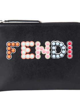 FENDI/芬迪 新款女包黑色牛皮铆钉手拿包 8M0363 A13J F0X93