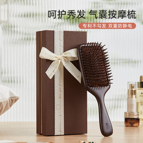 天然实木，强力气囊，圆润梳齿，按摩顺发。