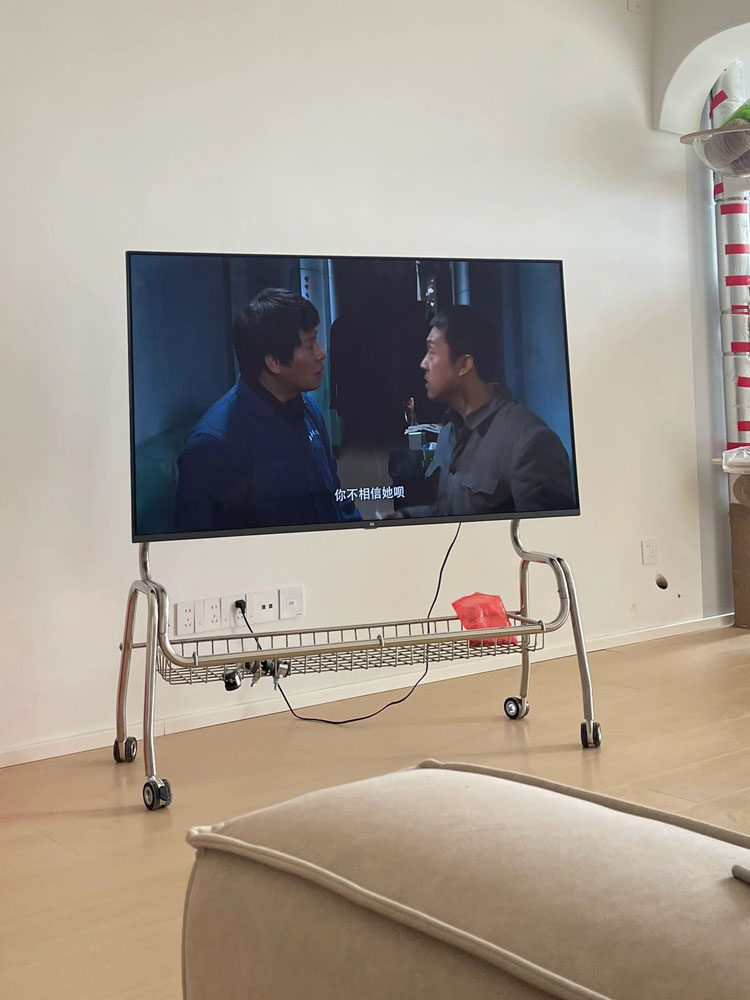 极简金属带篮收纳电视挂架免打孔落地可移动推车43-70寸可用