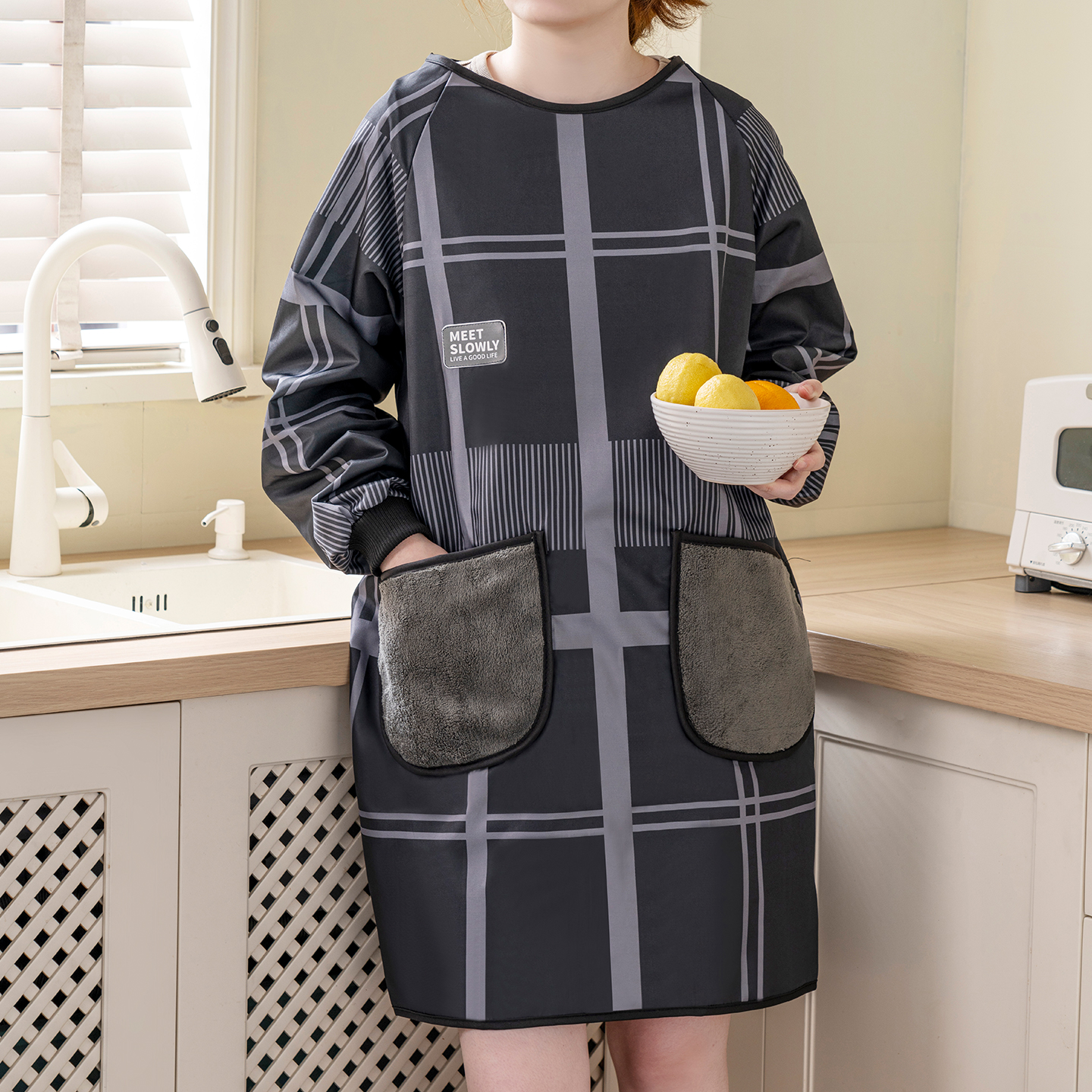 家用围裙厨房防水防油做饭2025新款可擦手高级感污渍罩衣年轻款女