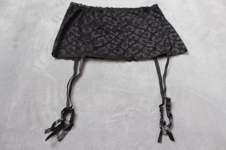 外贸吊袜带 裹裙式 黑色葫芦扣 性感诱惑蕾丝裙防走光,女士内衣/男士内衣/家居服,吊袜带,淘宝优惠券,粉丝福利购,淘宝优惠卷