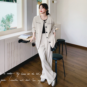 早秋新款2025超好看休闲女设计感宽松显瘦外套阔腿裤两件套无围脖图片