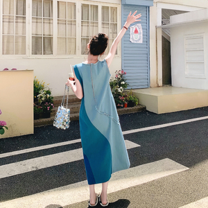 设计感牛仔拼色无袖背心连衣裙女夏2025新款海边度假韩系爆款长裙图片