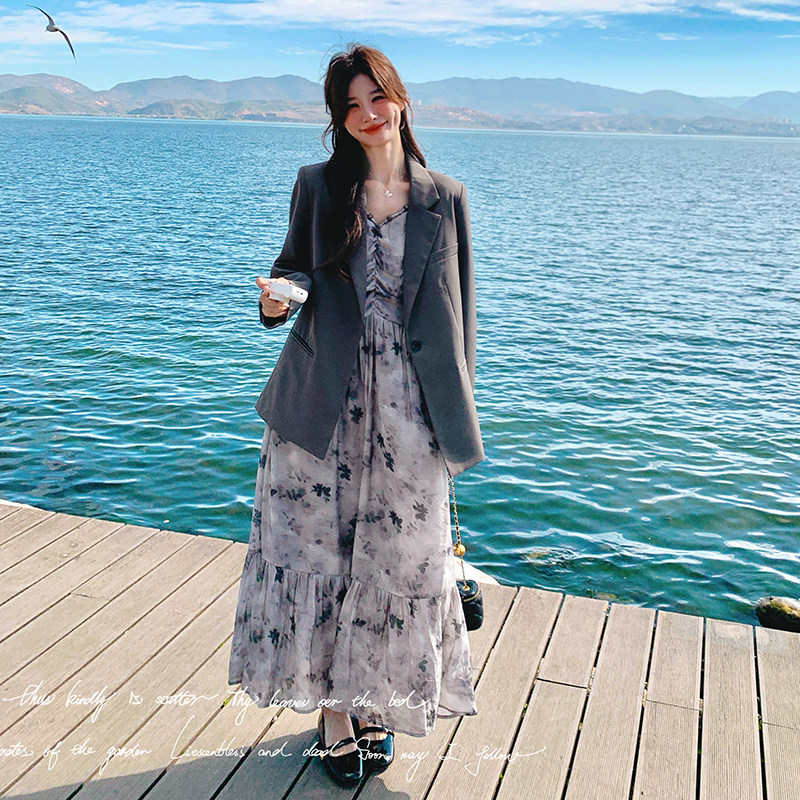 法式复古碎花吊带连衣裙套装女2025春季新款气质高级感西装两件套,女装套装/套裙,2C018