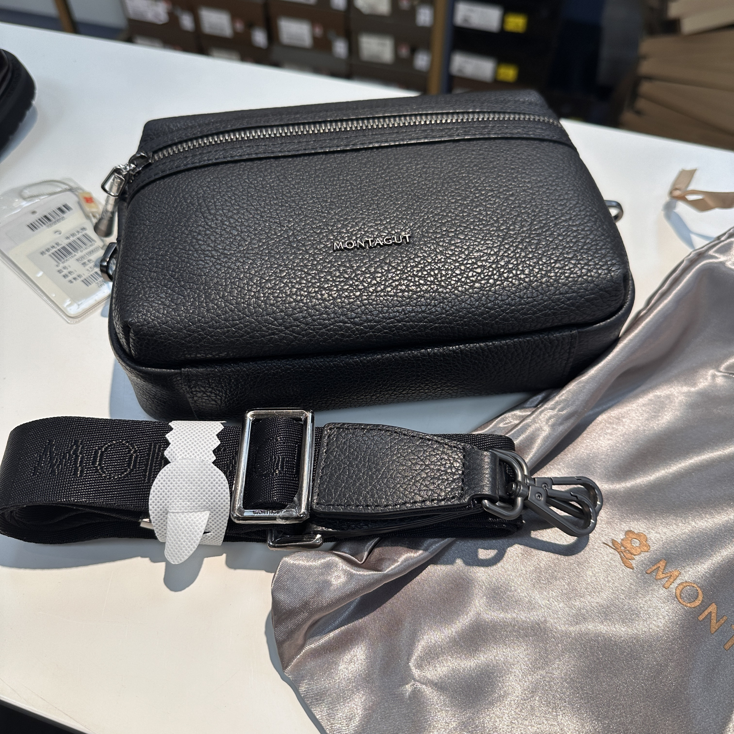 孤品撤柜高端品牌男士单肩斜挎包相机包进口头层牛皮商务休闲M20