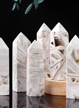 天然水晶玛瑙晶洞四棱柱摆件疯狂玛瑙单尖柱玛瑙矿标家居装饰