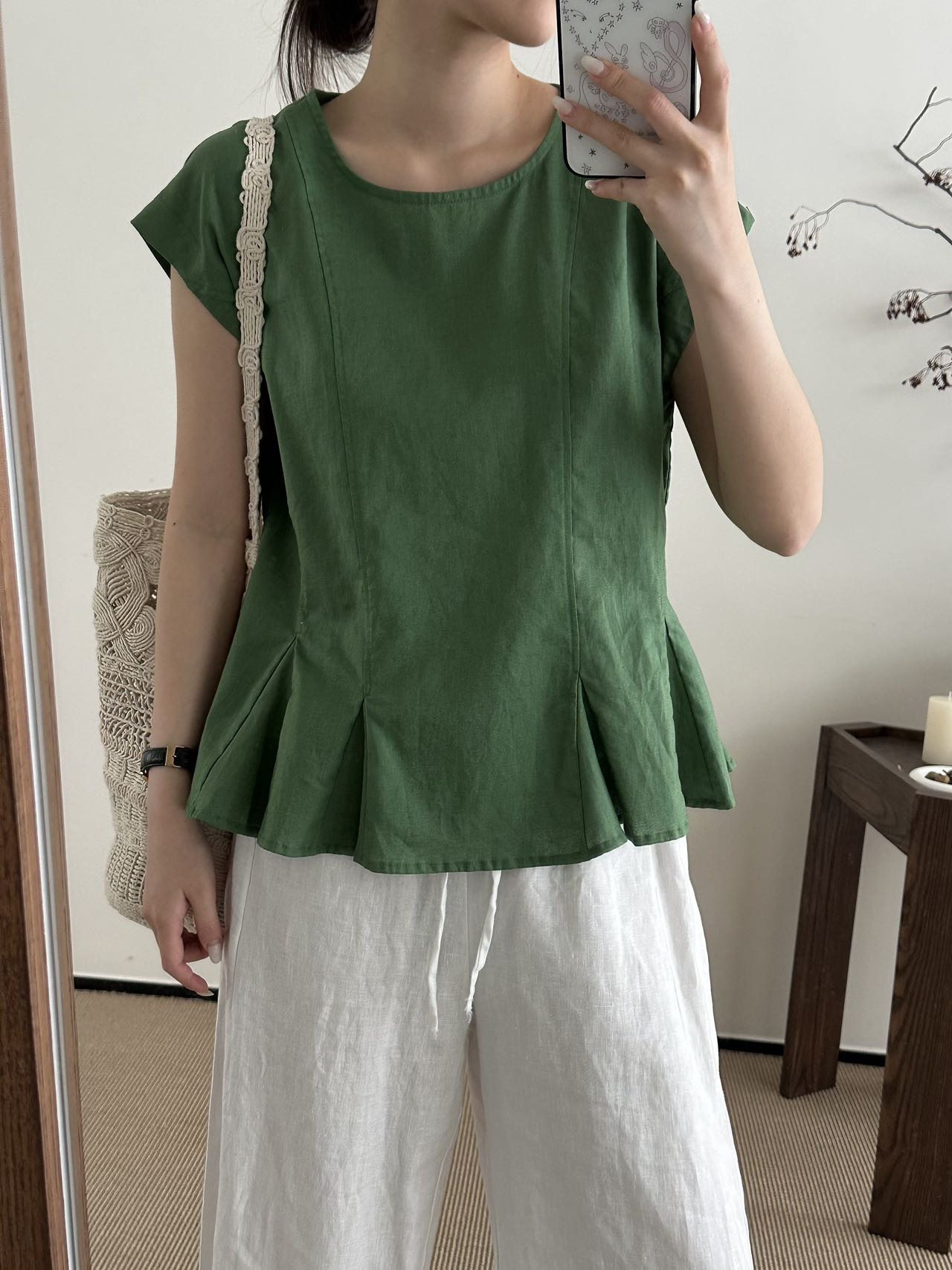 苎麻背心鱼尾小衫文艺风荷叶边下摆无袖衬衫女圆领百搭上衣 2222
