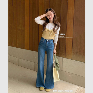 TOP欧制蓝色不贴腿微喇裤女2026早春新款四面弹M字后袋显瘦喇叭裤