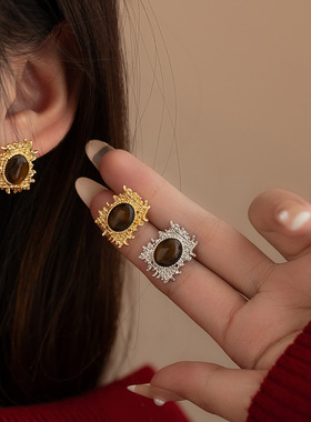 Mid ancient style geometric versatile Maillard retro earring