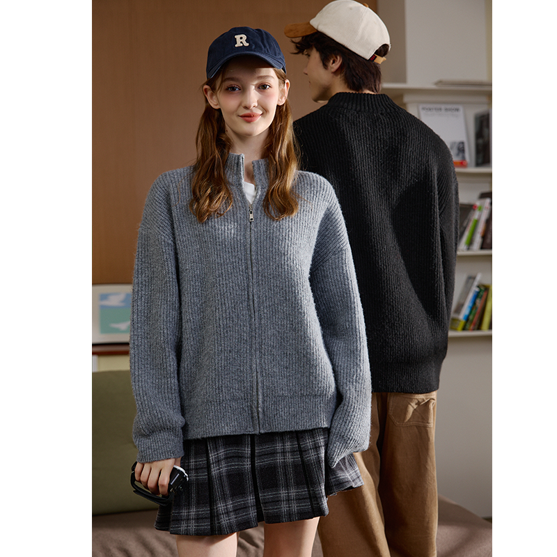 唐狮情侣毛衣外套男女2025秋冬新款简约立领宽松显瘦长袖针织开衫