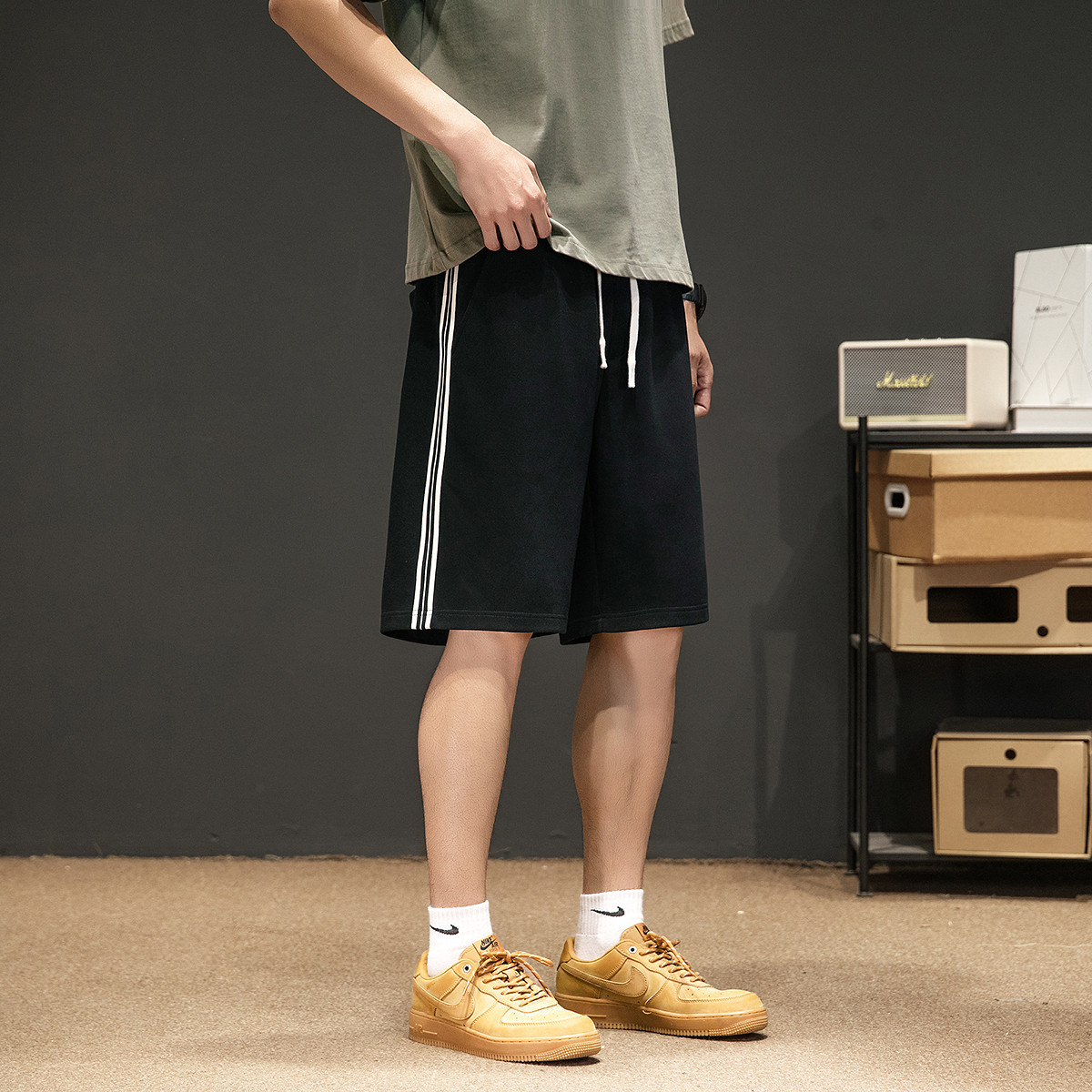 唐狮男士休闲短裤2025夏季新款潮流五分裤条纹拼接宽松直筒运动裤