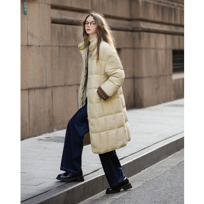 唐狮2025冬季长款羽绒服女立领拼接格纹设计过膝保暖羽绒外套鸭绒