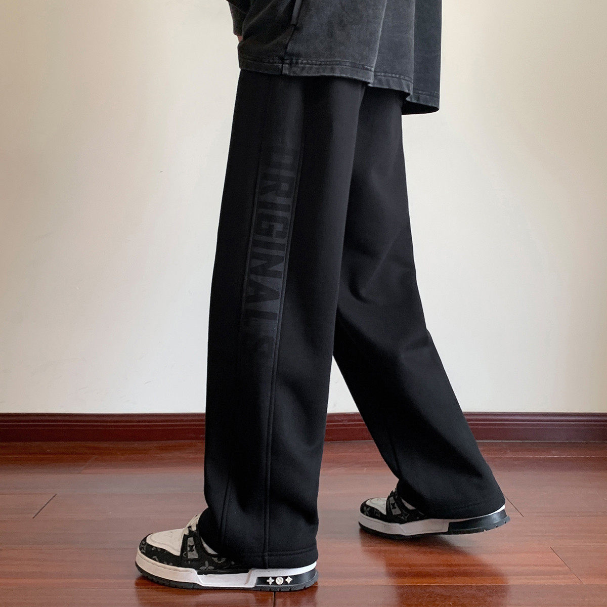 唐狮黑色直筒牛仔裤男2025秋季新款潮流字母宽松百搭青少年阔腿裤