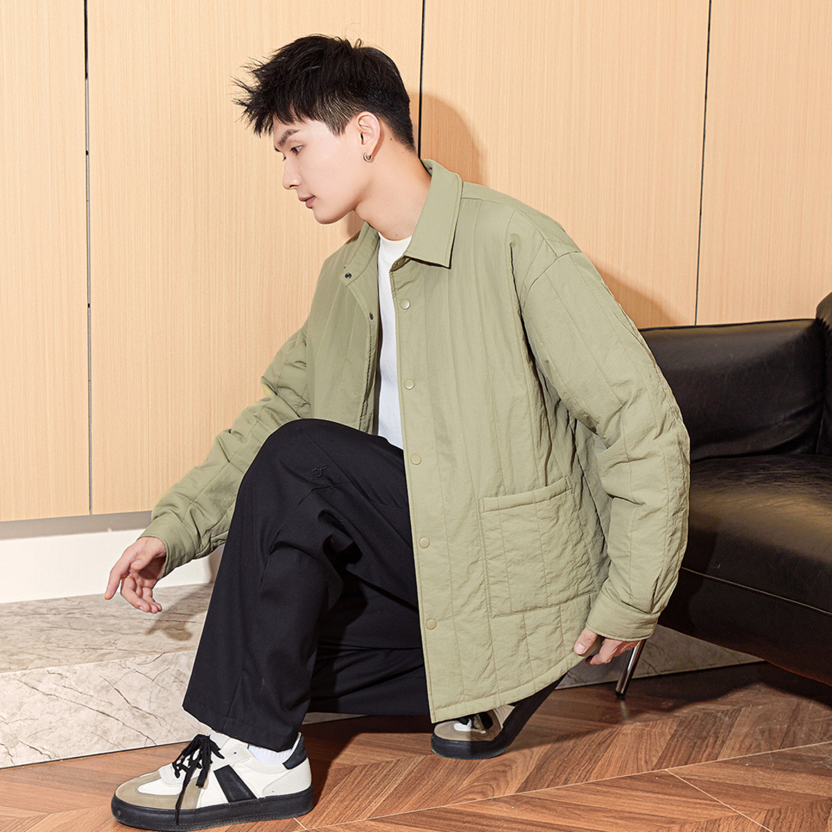 唐狮2024冬季新款男翻领下摆双口袋竖线绗缝宽松纯棉保暖长袖衬衫