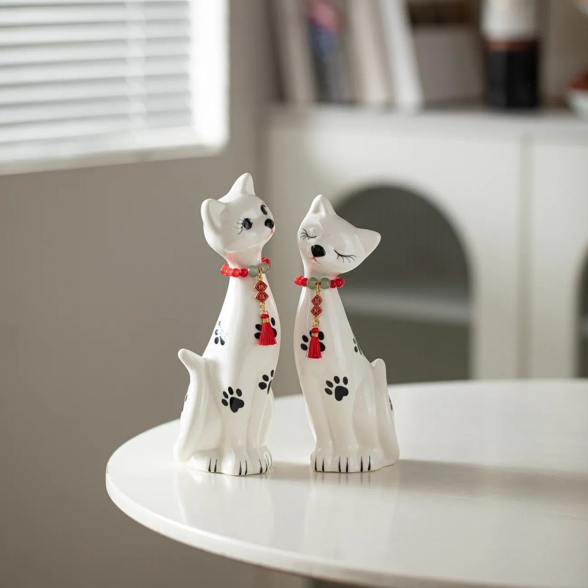 创意陶瓷可爱情侣猫咪闺蜜结婚礼物家居客厅酒柜卧室摆件小装饰品