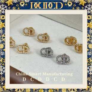 D C D D C D家珍珠耳钉高级感金色CD新款耳环小巧精致猪鼻子耳饰