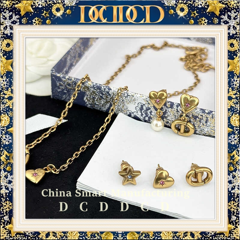 D C D D C D家CD心形珍珠耳钉耳环女复古不对称星星爱心项链气质