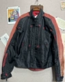 1 Sleeve fading defect