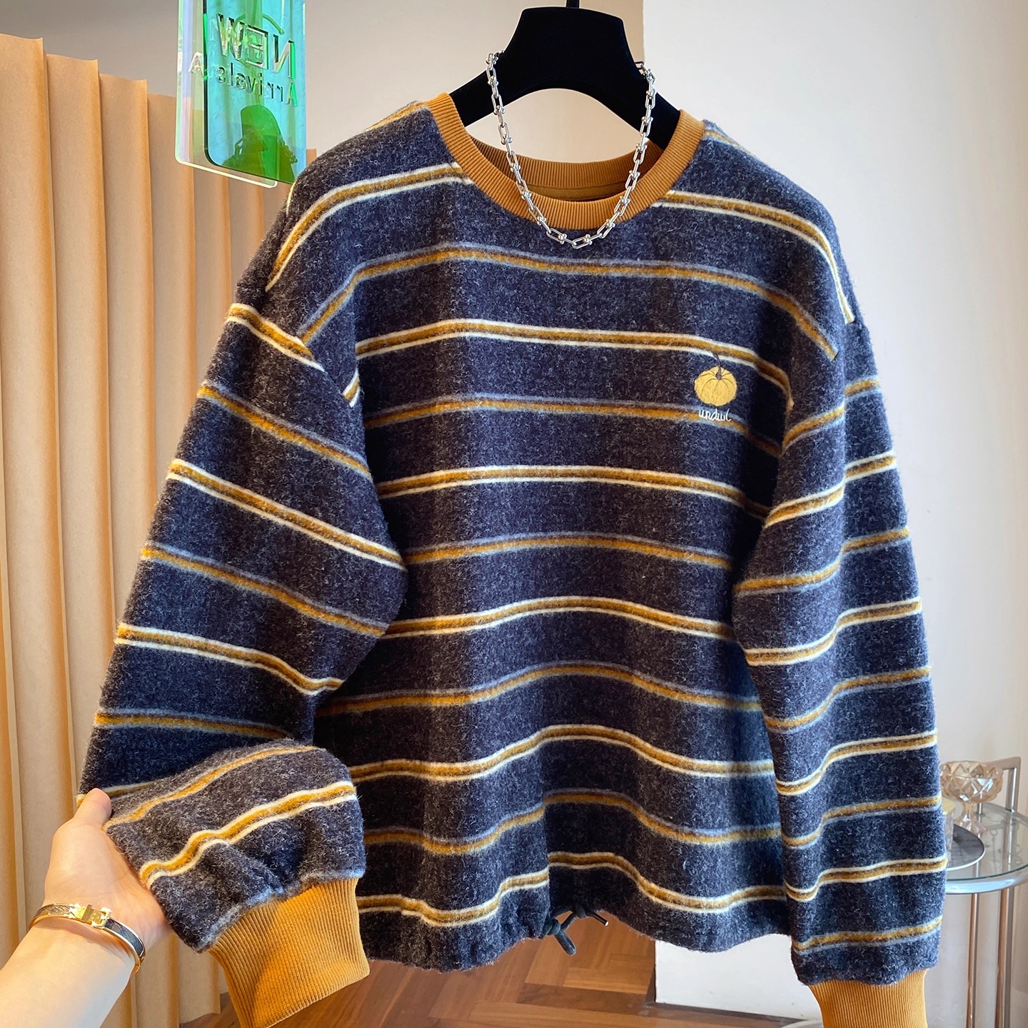 清仓捡漏~胖妹妹240斤大码女装加绒磨毛条纹卫衣新款秋冬保暖打底