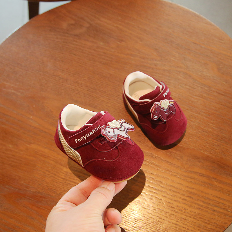 2026春季新款一岁男宝宝学步鞋软底红色6到12个月婴幼儿鞋子春秋8