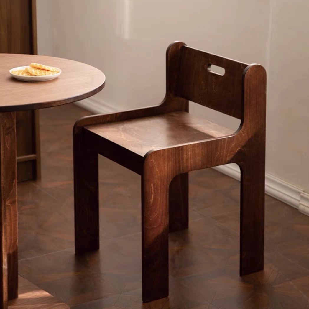 复古日式简约实木圆餐桌咖啡店