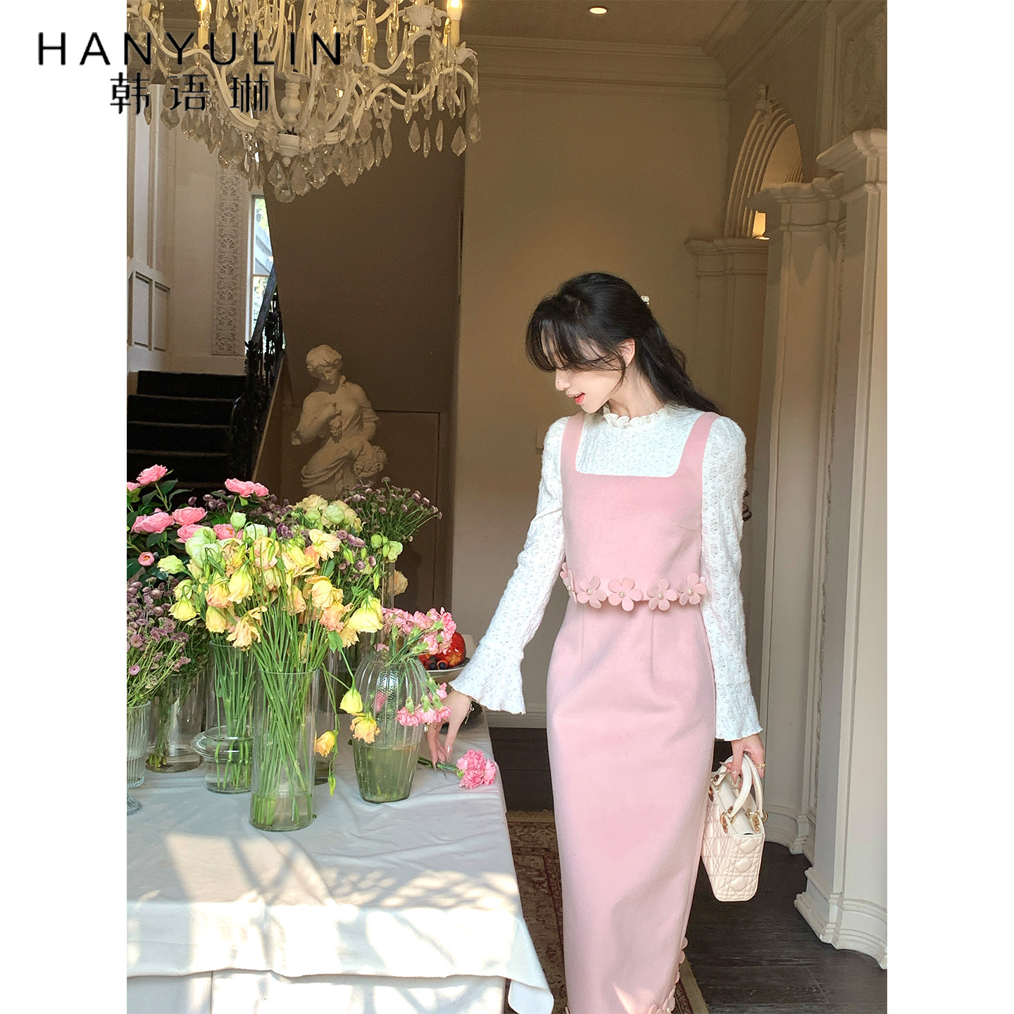 韩语琳 温柔甜美粉色假两件连衣裙2026法式修身气质拼接背心长裙