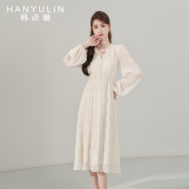 韩语琳空间法式高级感别致连衣裙