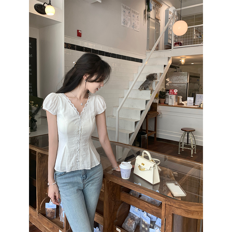 韩语琳 新品9折/法式蕾丝收腰衬衫女夏日穿搭韩系白色V领上衣2025