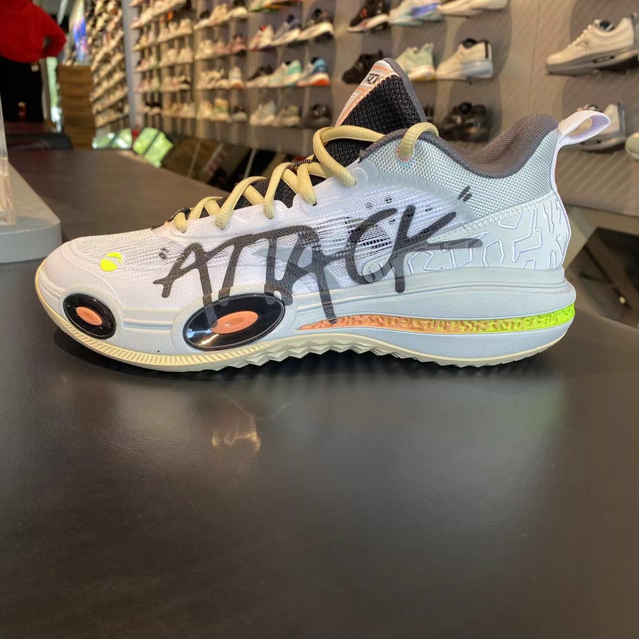 安踏突袭1氮科技篮球鞋男