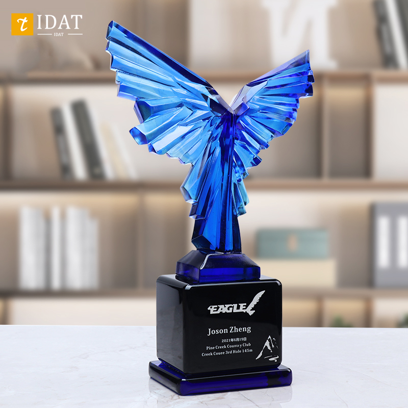 奖杯定制琉璃高尔夫EAGLE一杆进洞水晶奖杯高档老鹰荣誉颁奖奖牌
