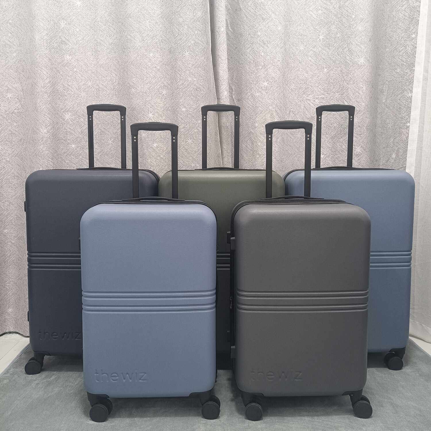 特价清仓行李箱男女通用24寸旅行箱静音飞机轮拉杆箱20密码登机箱