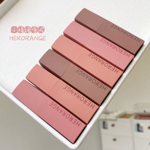 唇泥丝绒哑光口红Lipmu