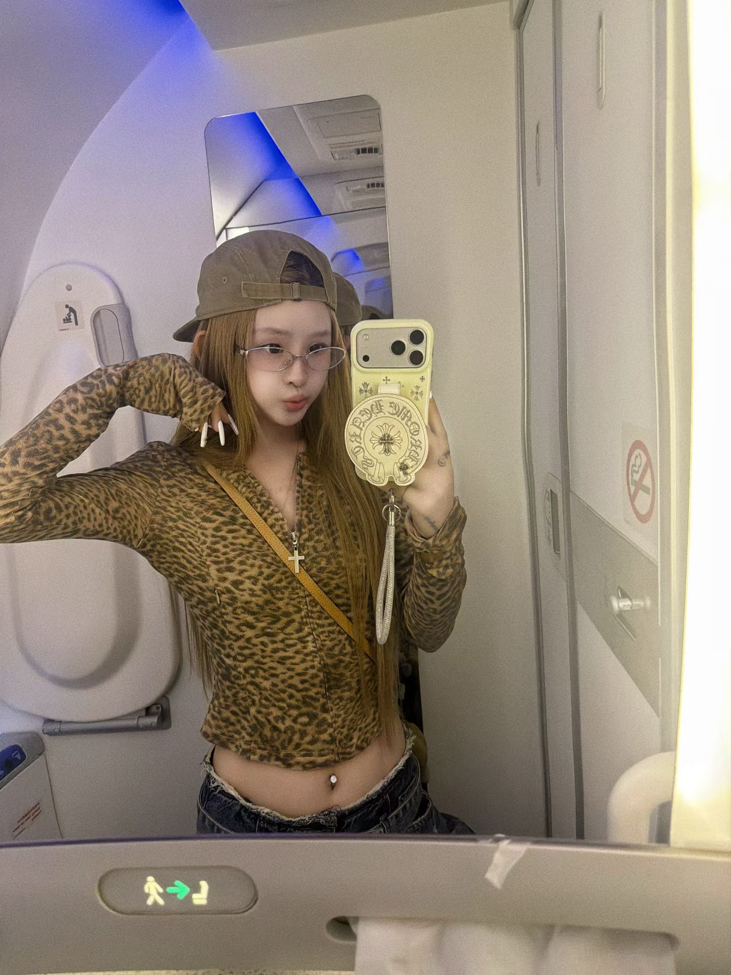 Miss家 2026秋季新款韩版时尚百搭显瘦豹纹连帽拉链外套女上衣