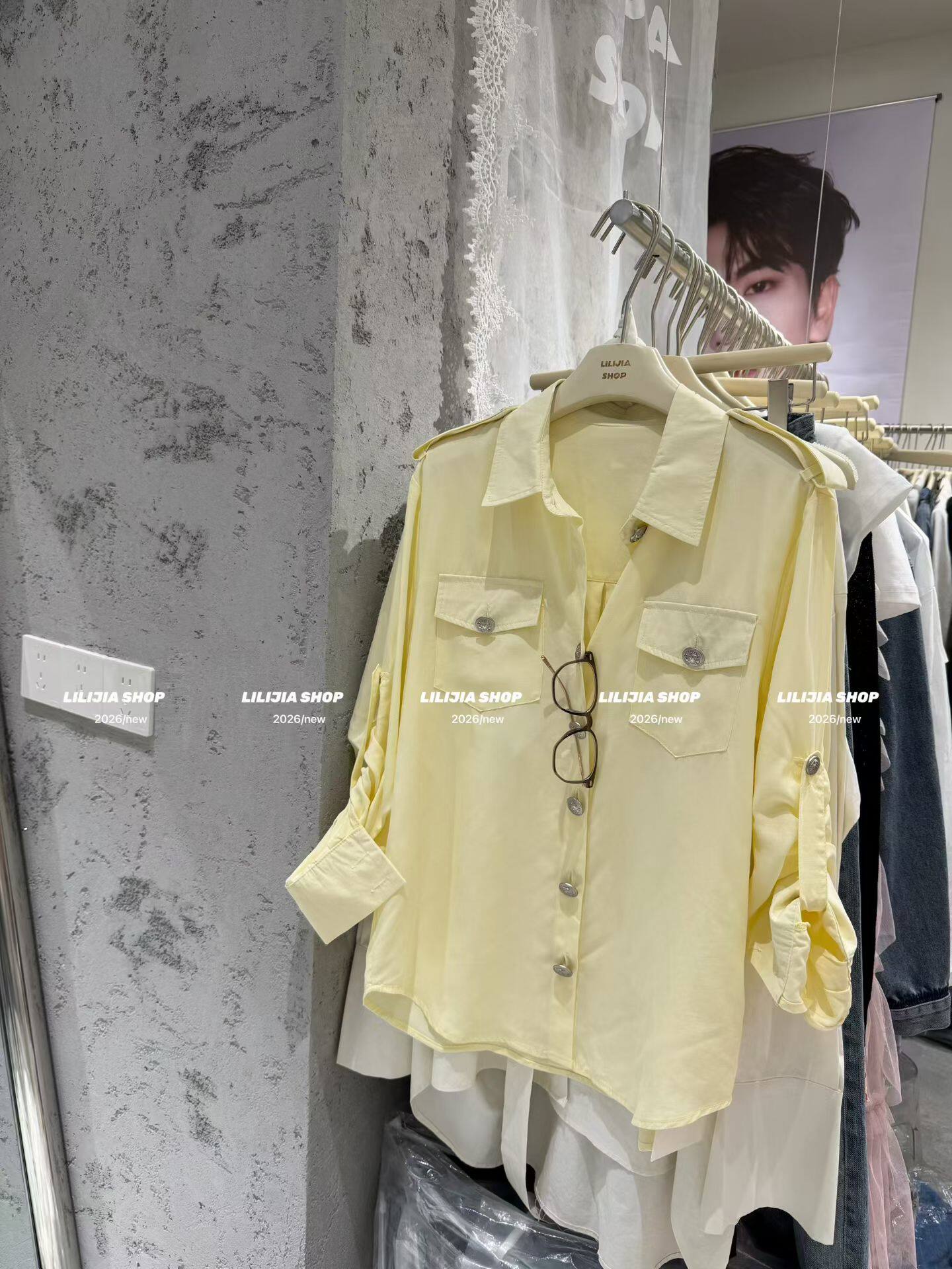 Miss家 2026春夏新款翻领长袖中长款工装风薄款衬衫女上衣女INS