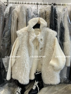 Miss家 2025秋冬新款韩版宽松显瘦连帽拉链毛衣+羊羔毛马甲背心女