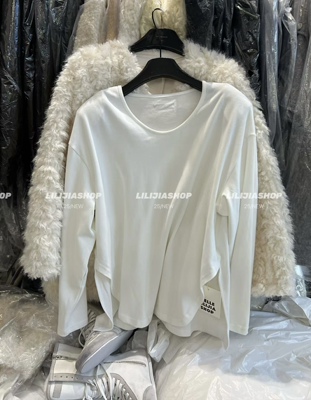 Miss家 2025秋冬新款韩版时尚百搭宽松显瘦圆领长袖开叉打底衫