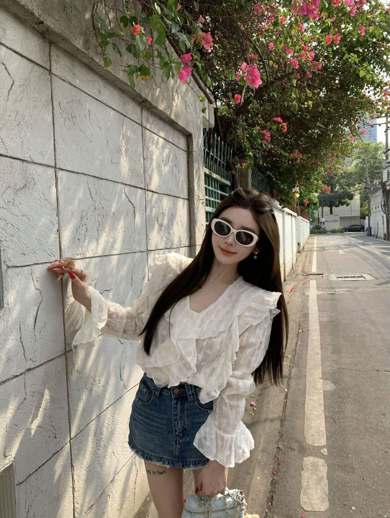 Miss家 2026春季新款韩版时尚百搭显瘦荷叶边蕾丝喇叭袖宽松衬衫