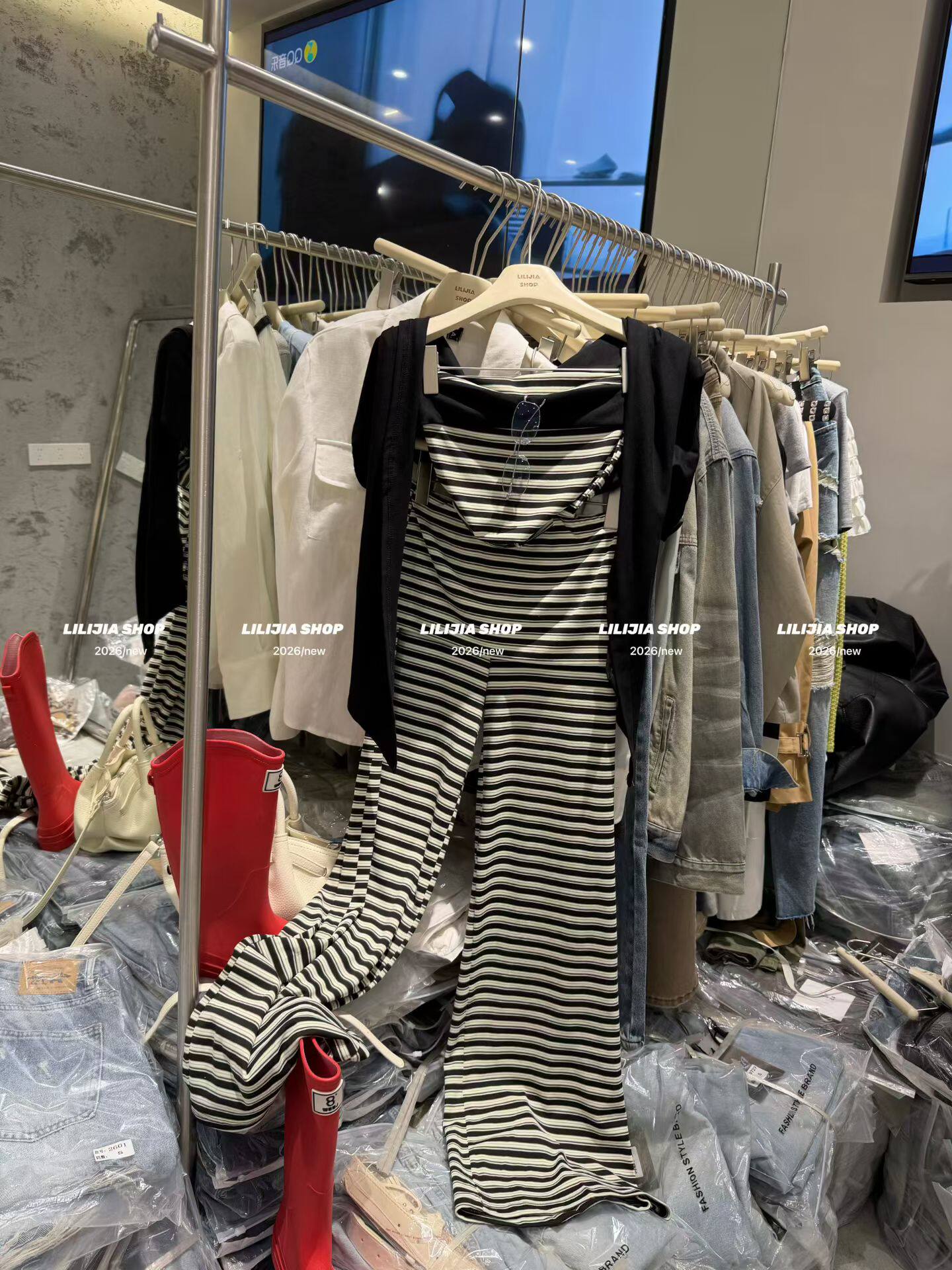 Miss家 韩版时尚显瘦条纹抹胸背心+披肩+高腰条纹长裤三件套套装