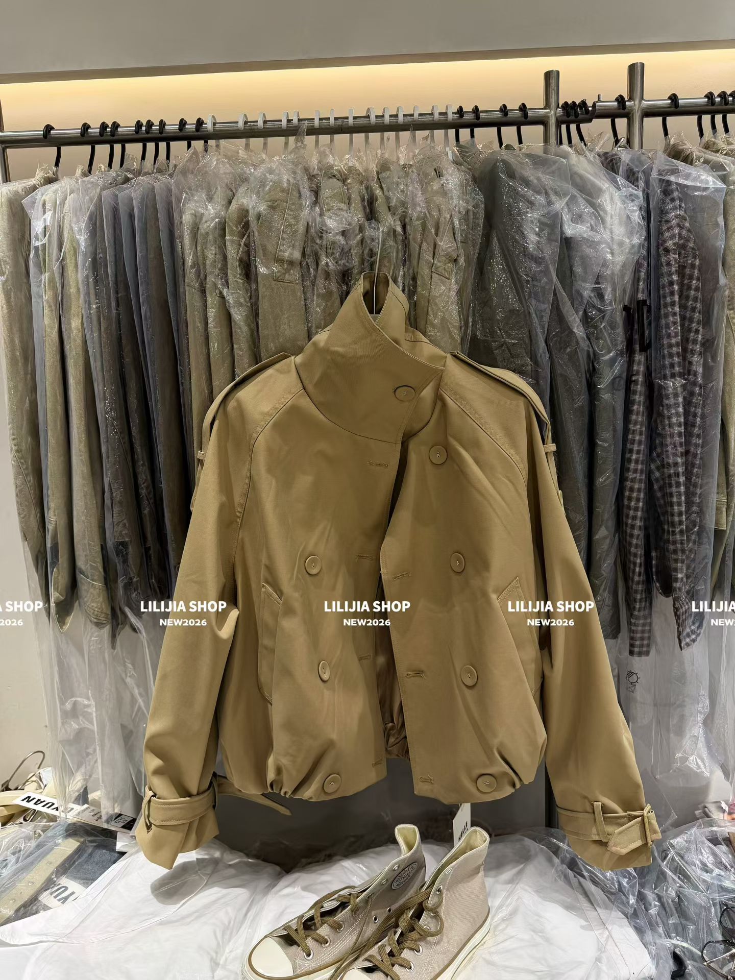 Miss家 2026秋季新款韩版时尚百搭显瘦立领风衣女小个子双排扣