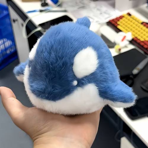 deepseek同人蓝虎鲸毛绒玩偶挂件