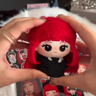 JENNIE金珍妮红宝石妮挂件海星体娃娃明星周边玩偶公仔DIY钥匙扣