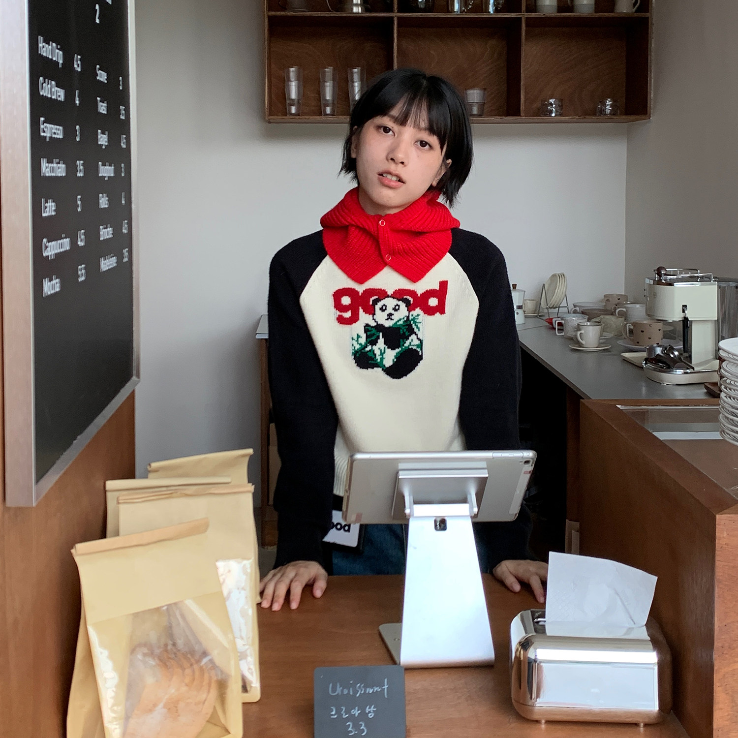 美好商店熊猫插肩袖毛衣