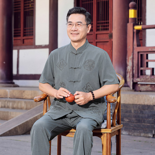 中国风唐装男短袖中老年人爸爸夏装绣花中式盘扣爷爷薄款冰丝套装