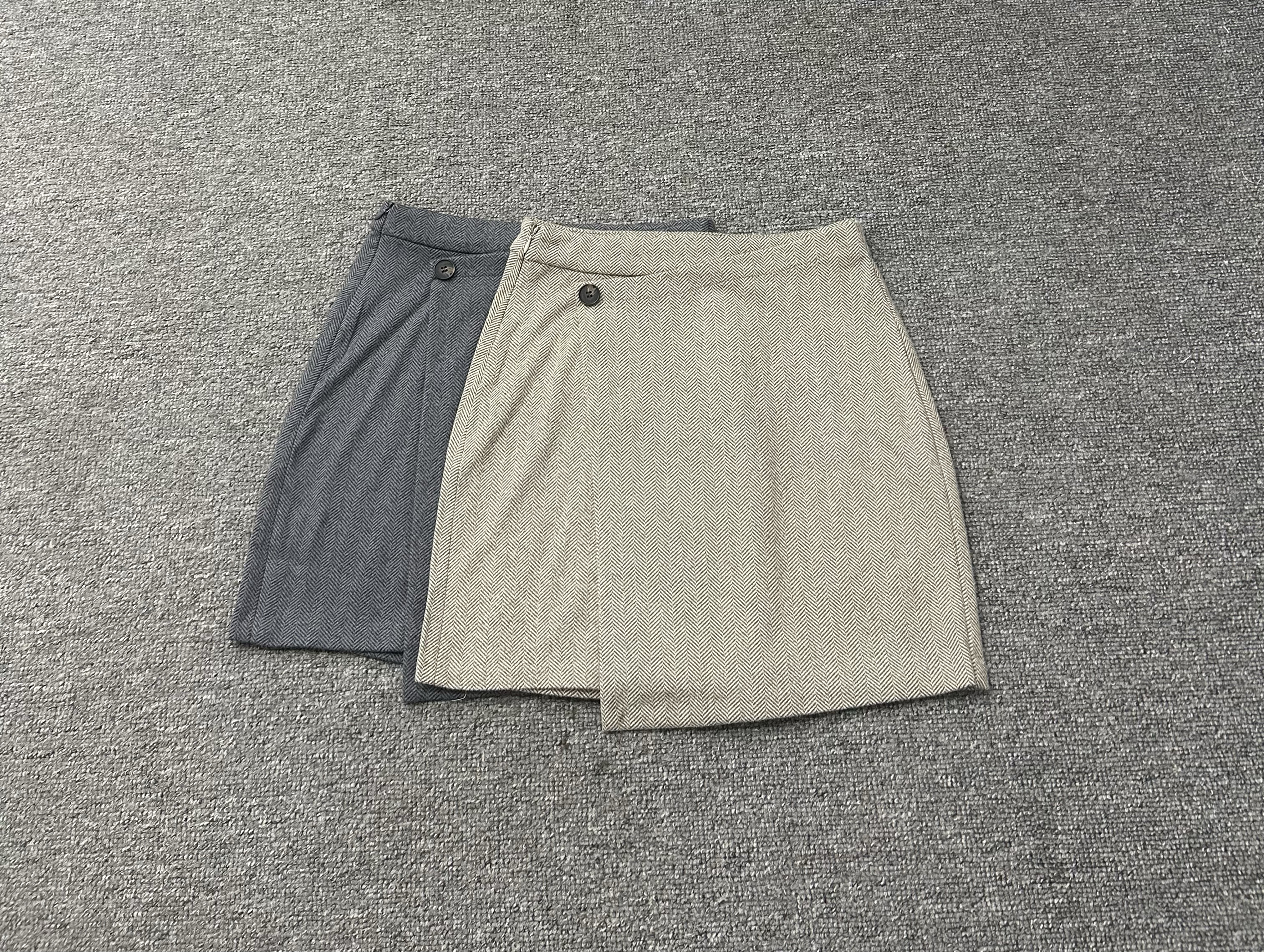 2.28少量原d 几十个柔软一粒扣休闲包臀半裙女