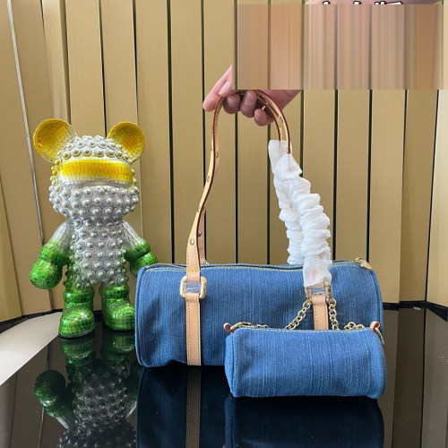 11小可乐z1咖啡棕旅游收纳千鸟格欧美简约风包