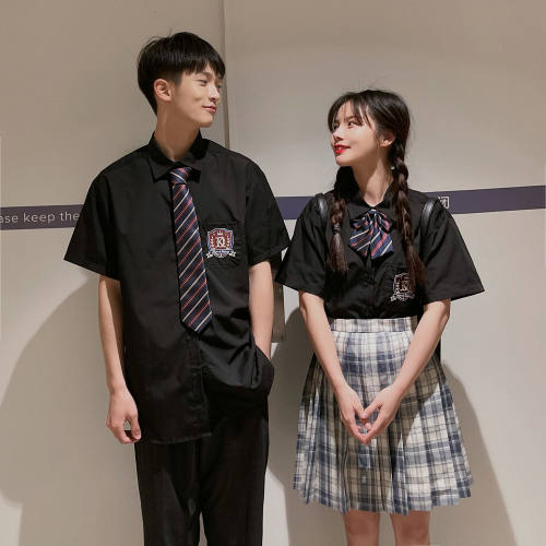 【精品】新款上市◆2026夏季情侣装JKDK制服班服刺绣学院短袖衬衫