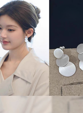 小众三层圆片拉丝耳环时尚气质个性冷淡风肌理感耳环