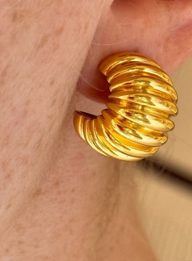 小众设计款贝壳条纹半圆几何耳环女时髦百搭简约耳钉2025新款耳饰