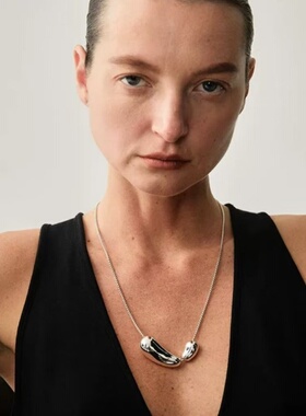 2024新款简约大气水滴素面吊坠项链女小众锁骨链设计感毛衣链